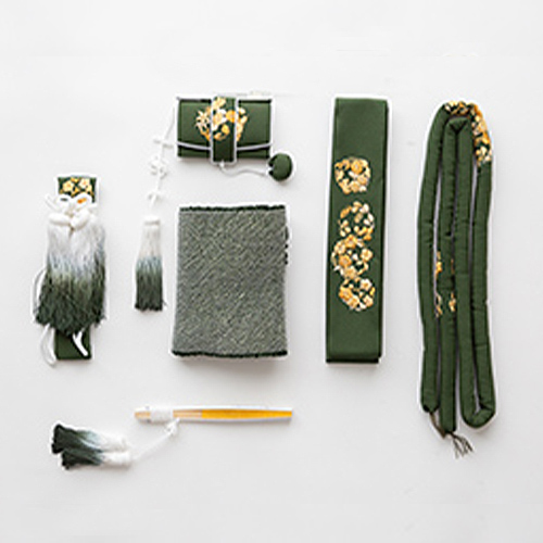 モスグリーン５点